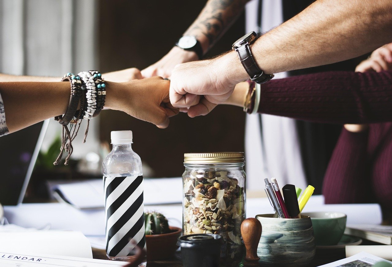 How Small Businesses Benefit from Using gomyfinance.com